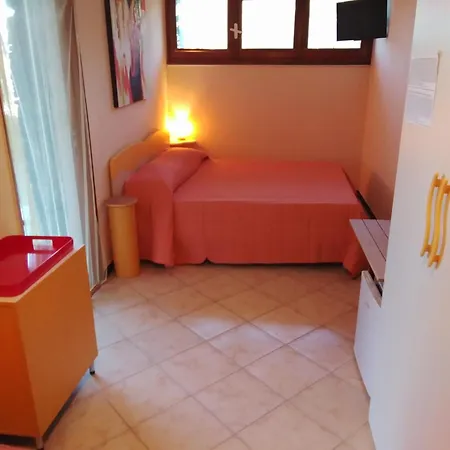Mimosa Splendida Vista Mare בונאסולה